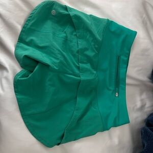 Kelly green Lululemon 4” Speed up Shorts